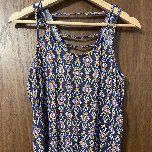 Strappy patterned tank - Picture 1 of 1